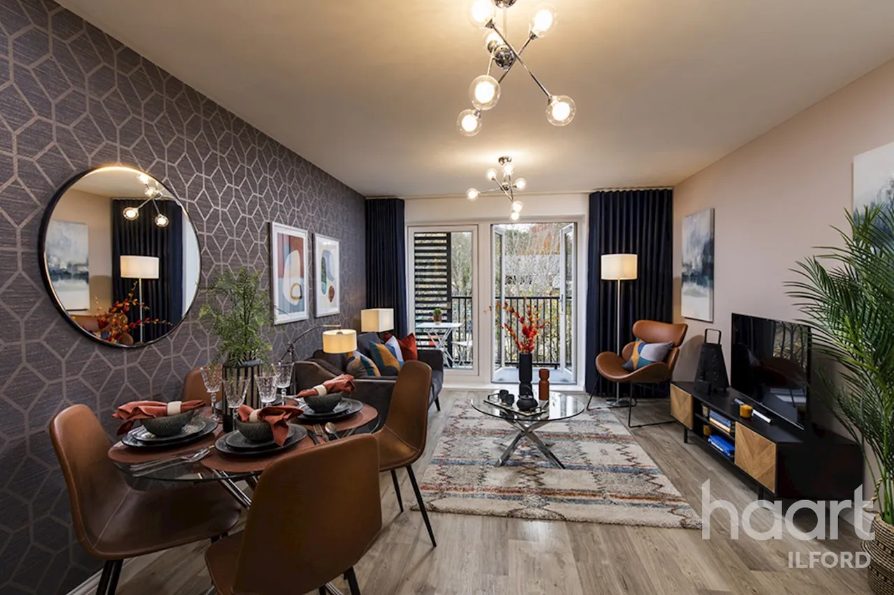 Wessex Close, London, IG3, photo 3
