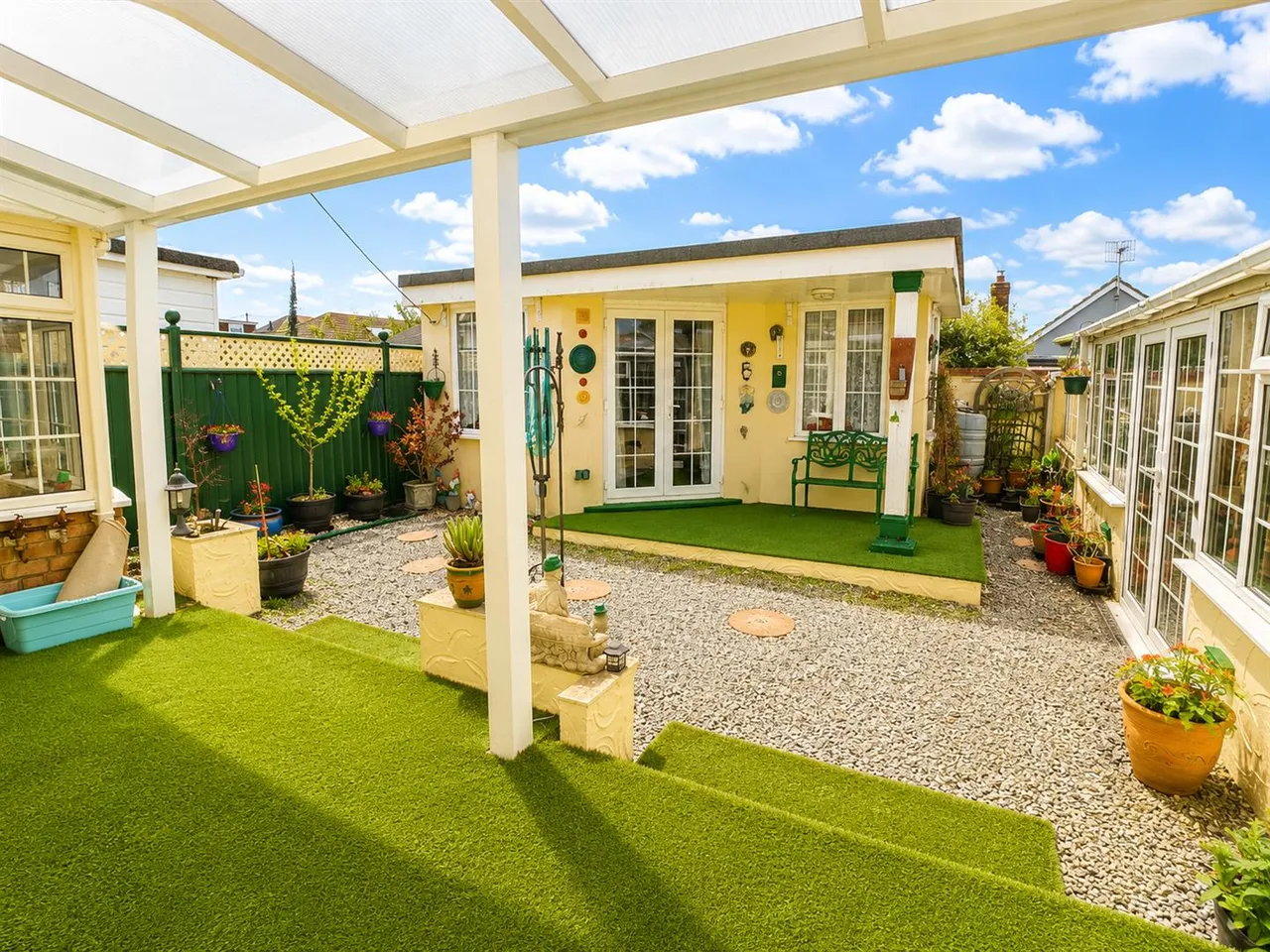 Lincoln Avenue, Peacehaven, photo 10