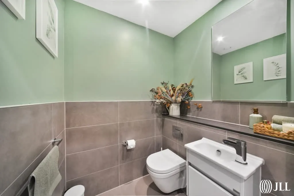 Forrester Way, London, E15, photo 18