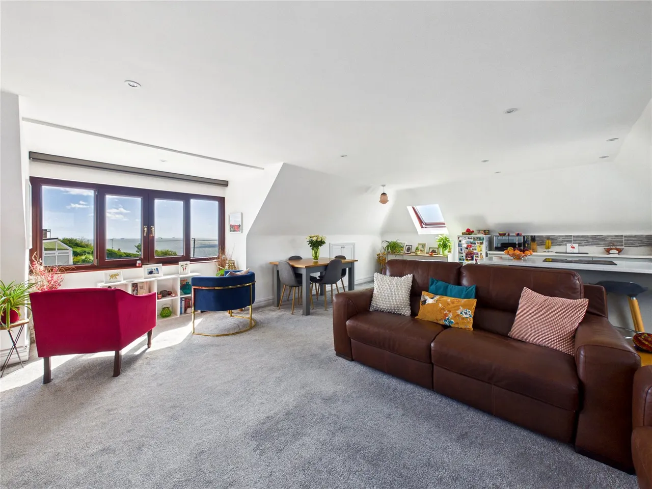 2 bed upper floor for sale, Garfield Road, Felixstowe, IP11