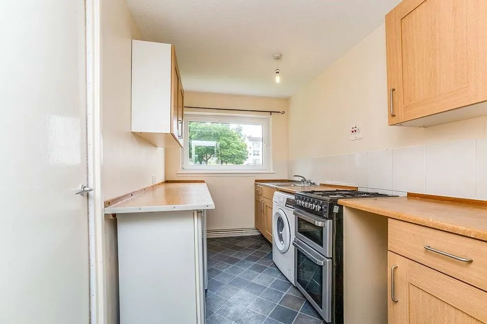 Quebec Avenue, Livingston, EH54, photo 5