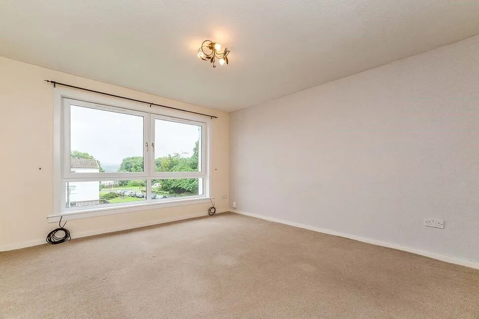Quebec Avenue, Livingston, EH54, photo 3
