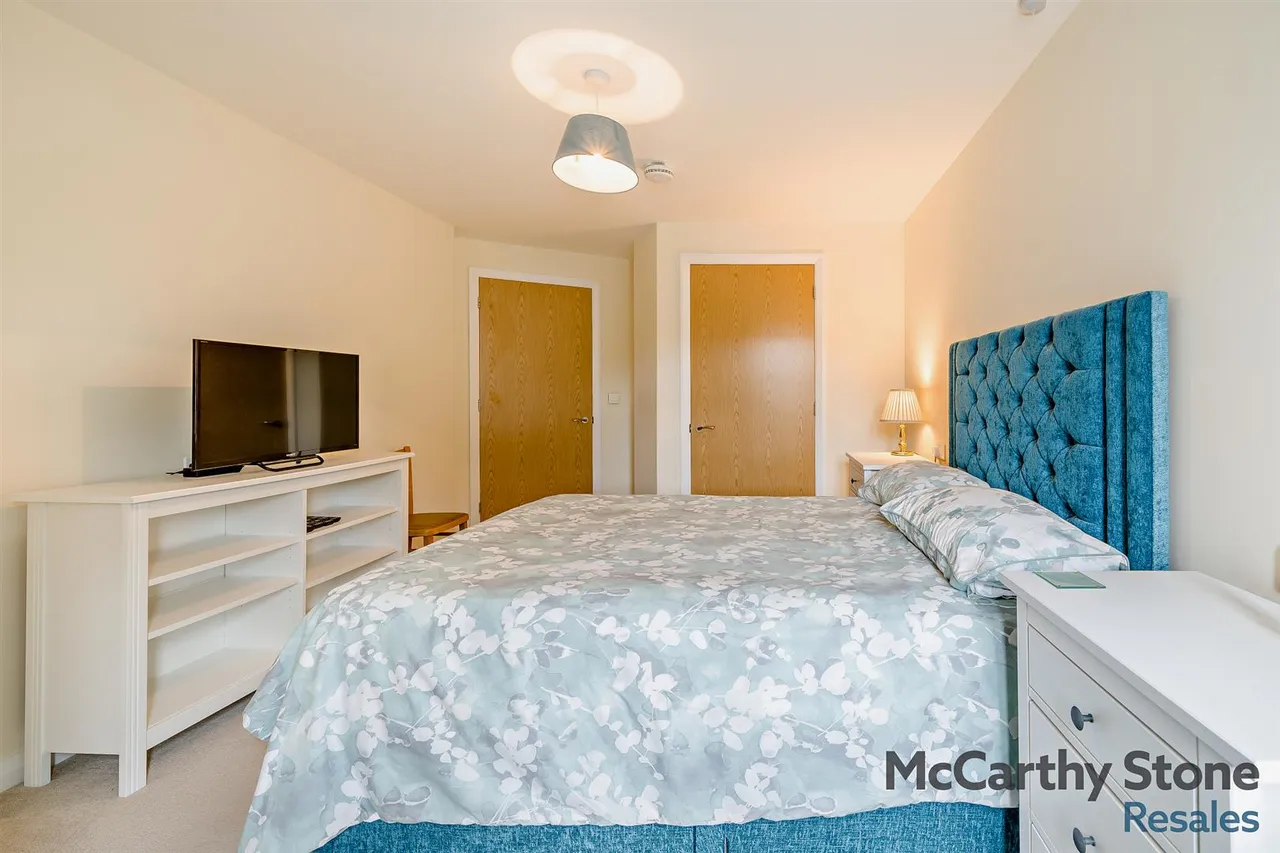 Burlington Gardens, Leyland, PR25, photo 12
