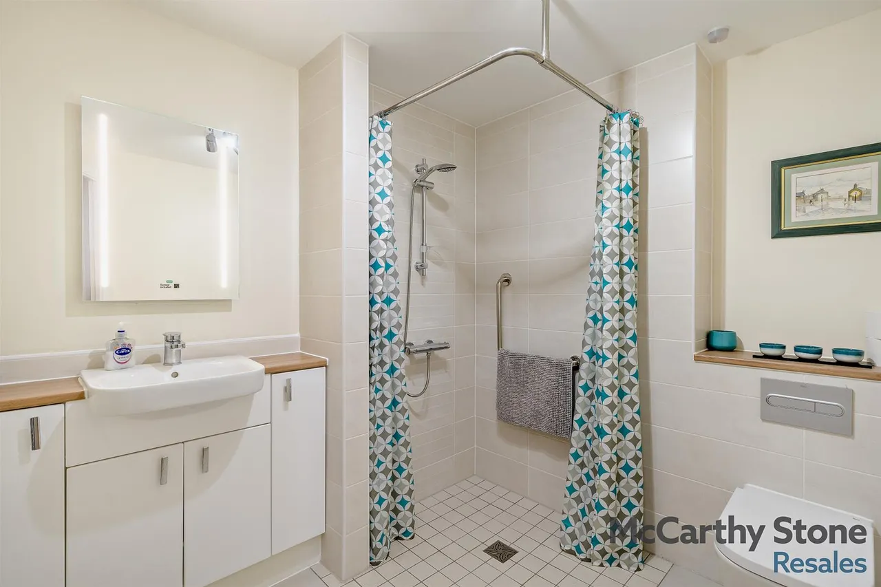 Burlington Gardens, Leyland, PR25, photo 14
