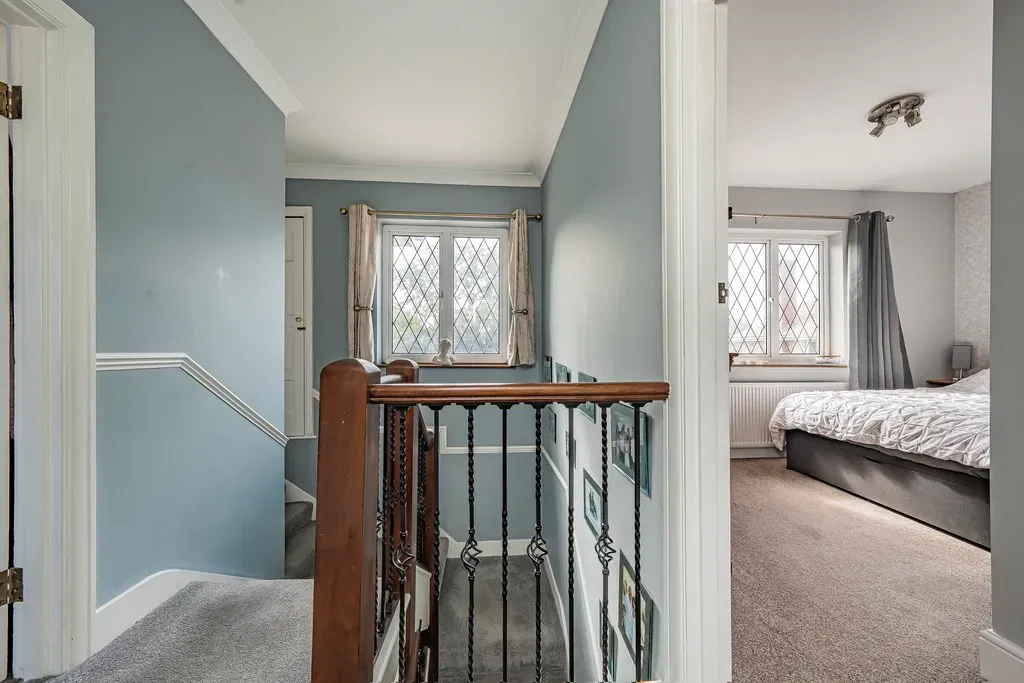 Swakeleys Road, Ickenham, UB10, photo 24