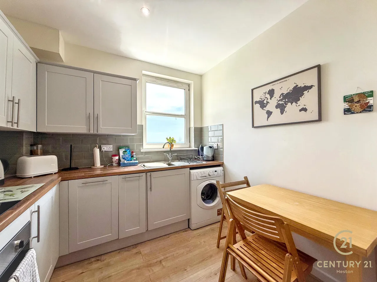 High Street, Hounslow, TW3, photo 6