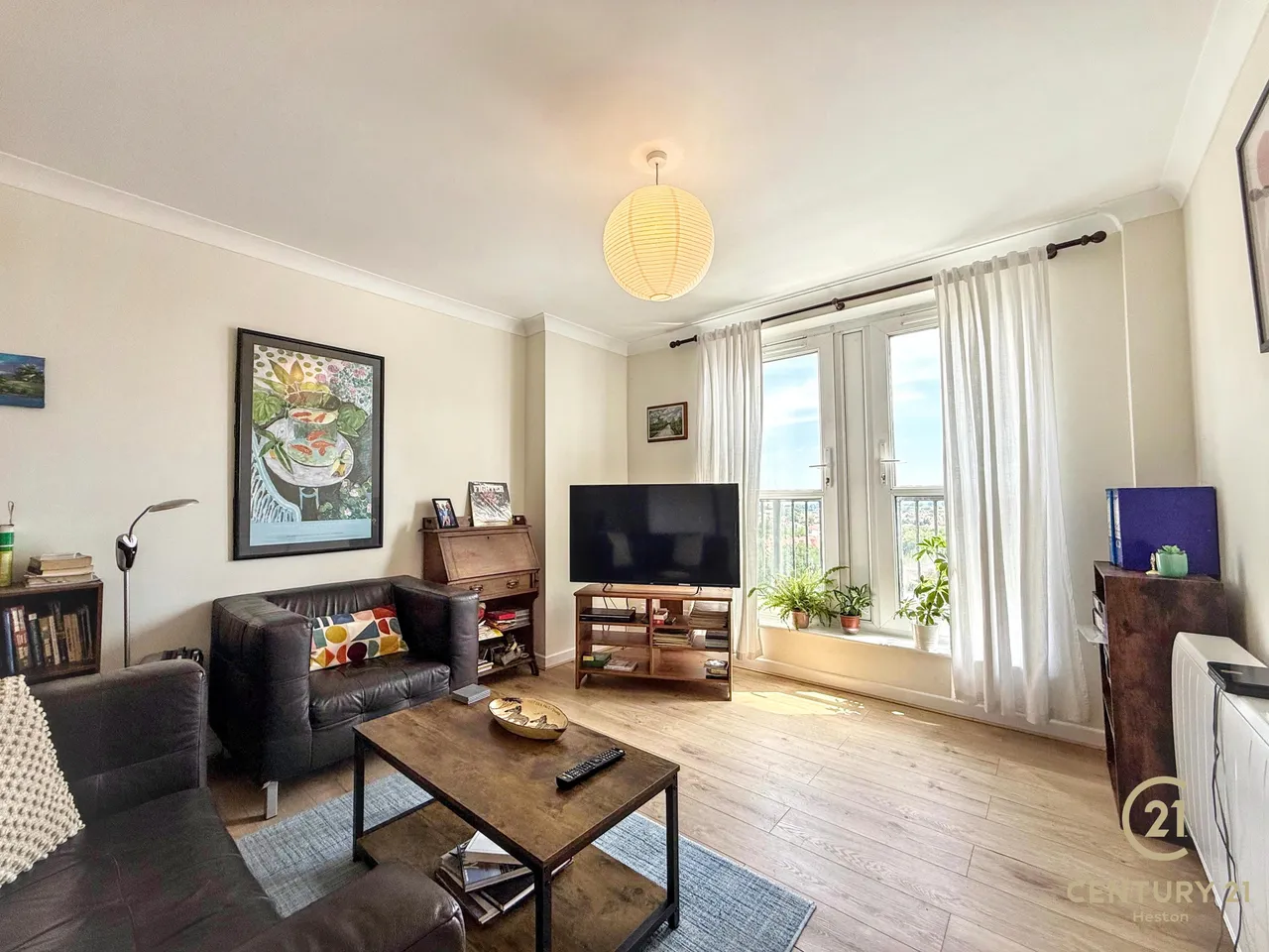 1 bed property for sale, High Street, Hounslow, TW3