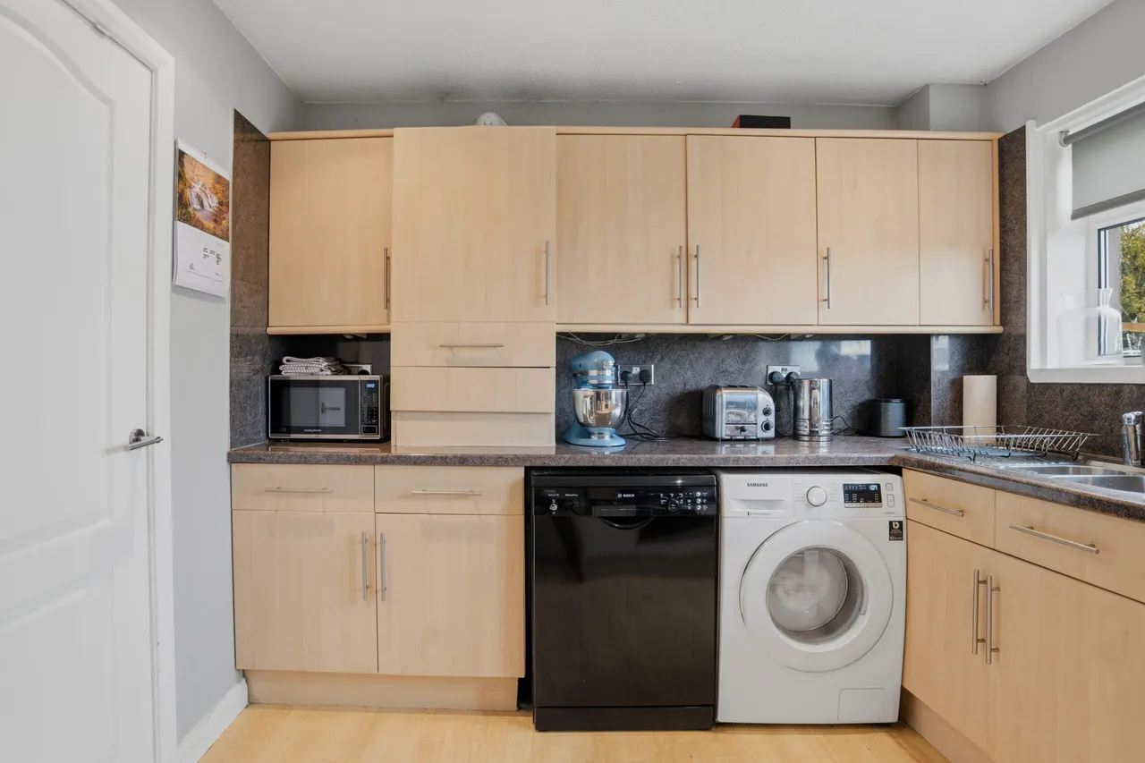 Wickham Avenue, Newton Mearns, photo 5