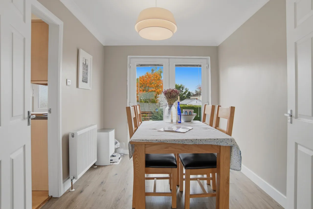 Wickham Avenue, Newton Mearns, photo 4