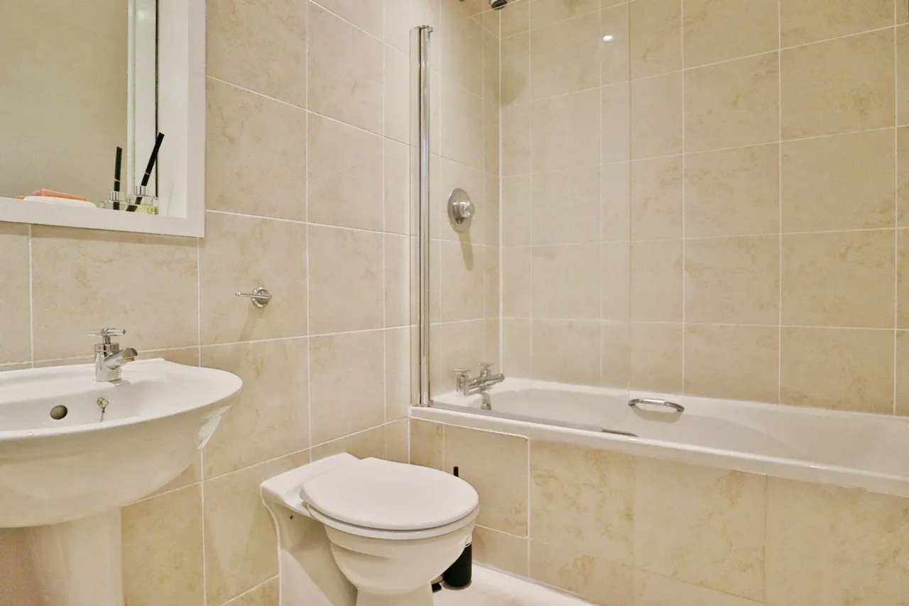 Cross Green Lane, LEEDS, West Yorkshire, LS9, photo 13