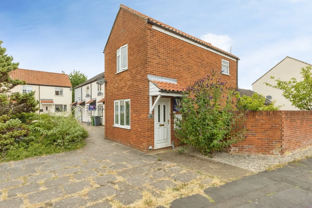 2 bed house for sale — St. Leger, Long Stratton, Norwich, Norfolk, NR15