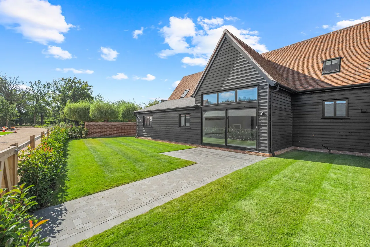 Dunmow Road, Hatfield Heath, CM22, photo 4