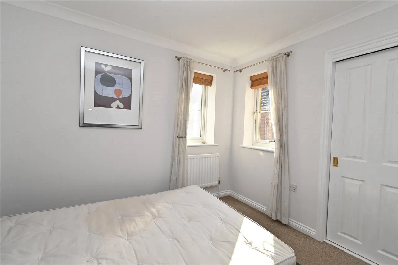 Spring House, Sarum Hill, RG21, photo 9