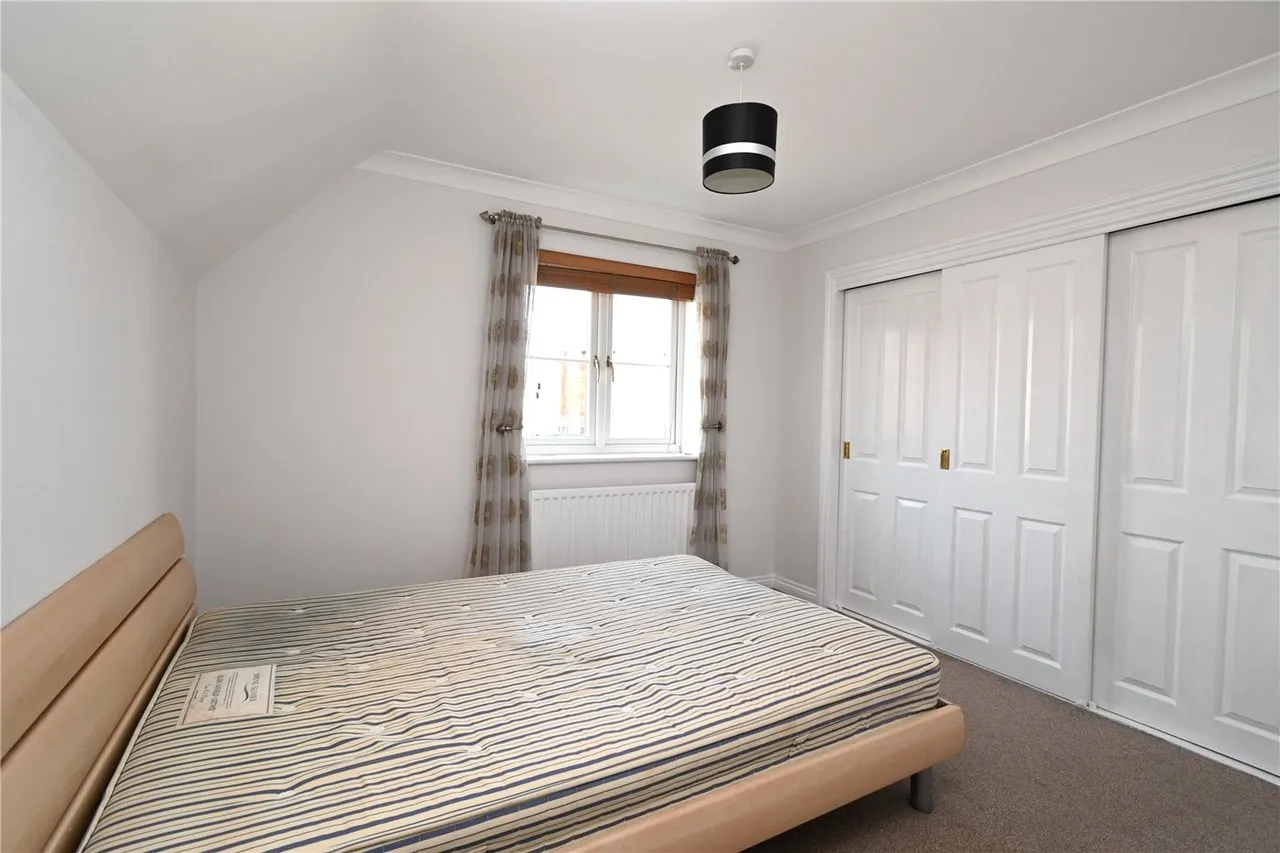 Spring House, Sarum Hill, RG21, photo 8