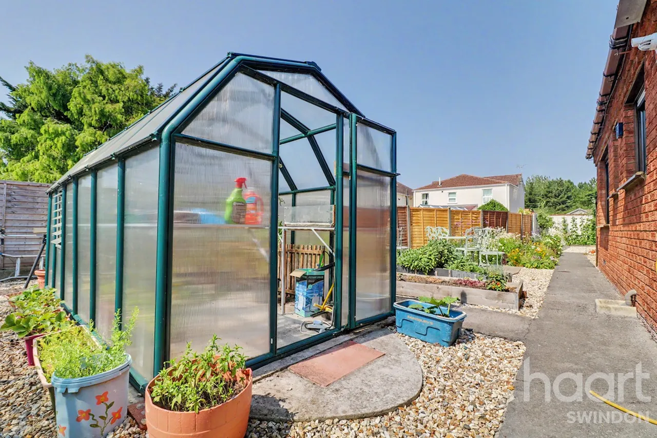Stratton Orchard, Swindon, SN3, photo 9