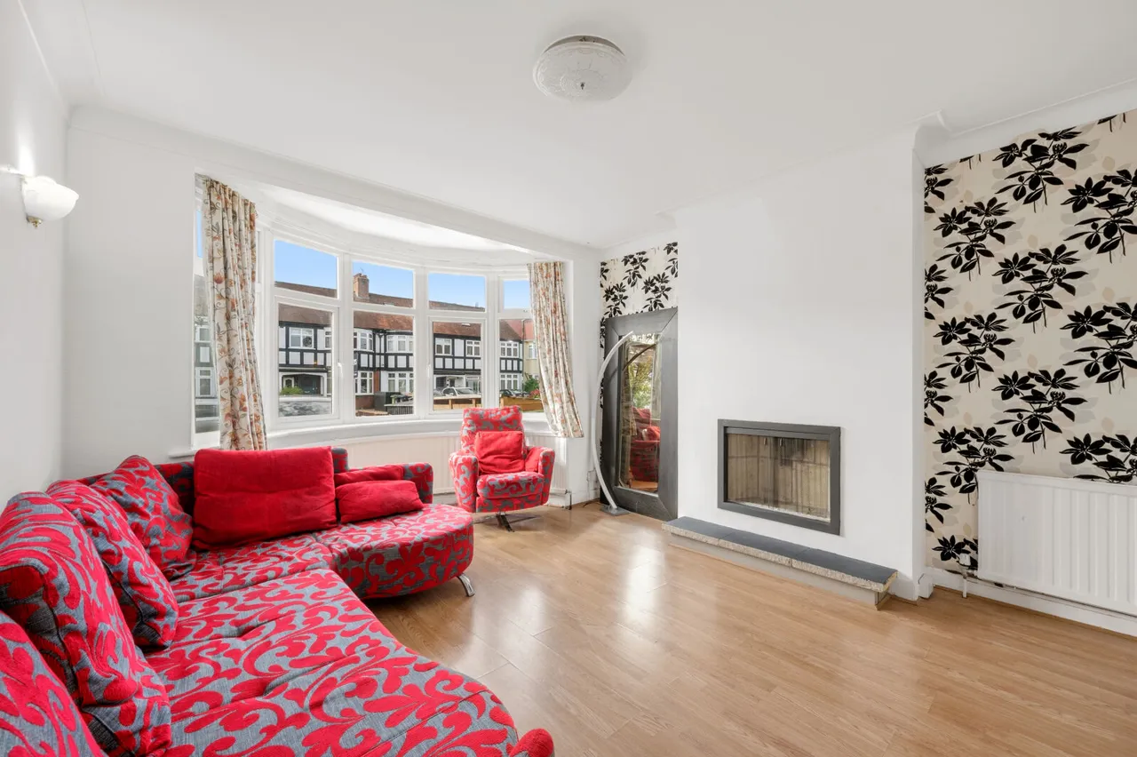 Springfield Avenue, Raynes Park, SW20, photo 3