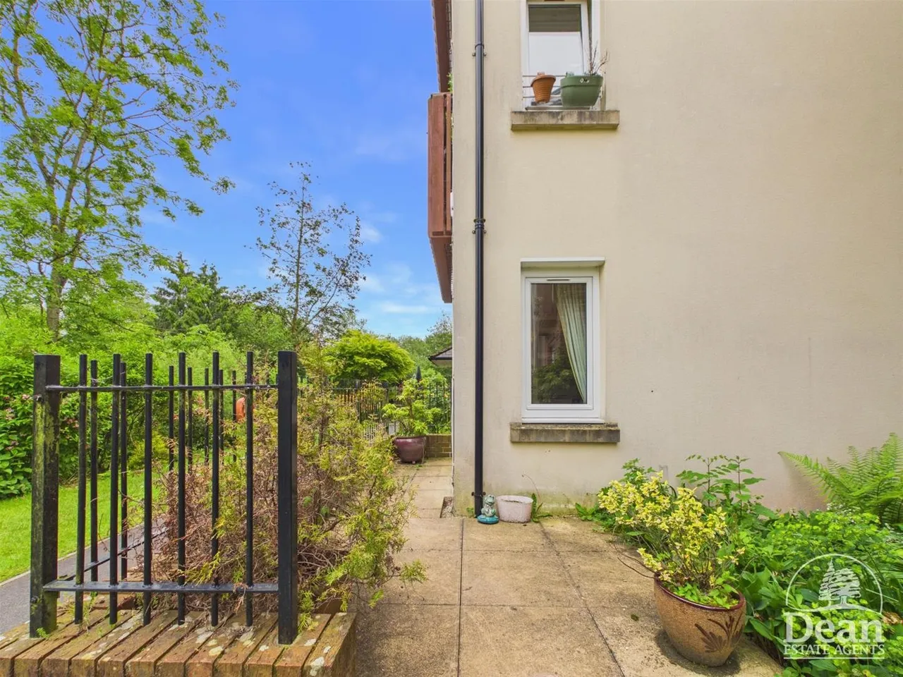 Kings Meadow Court, Lydney, photo 9