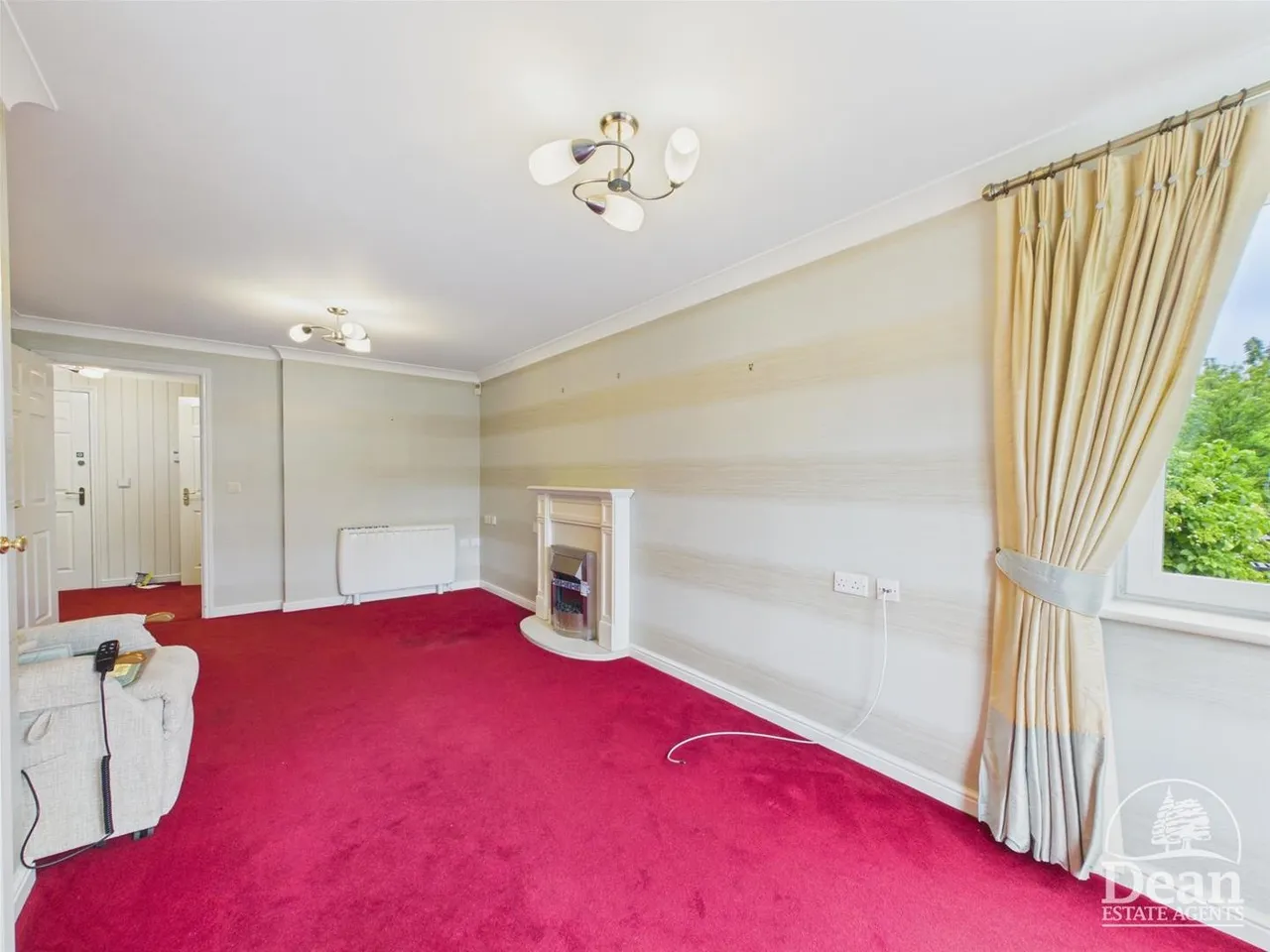 Kings Meadow Court, Lydney, photo 4