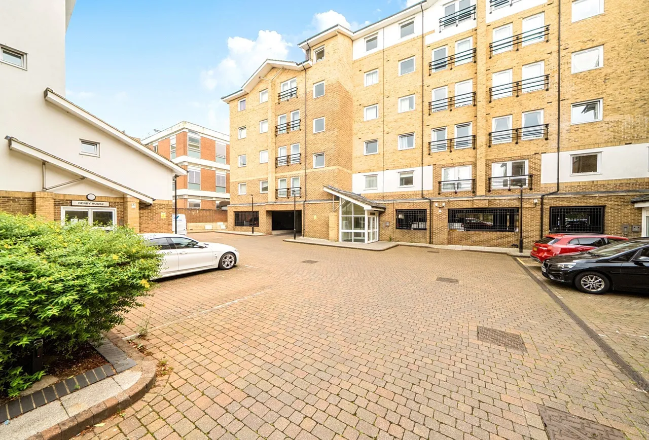 Chatham House, Surrey, 10 Melbourne Road, SM6 8SB, photo 10