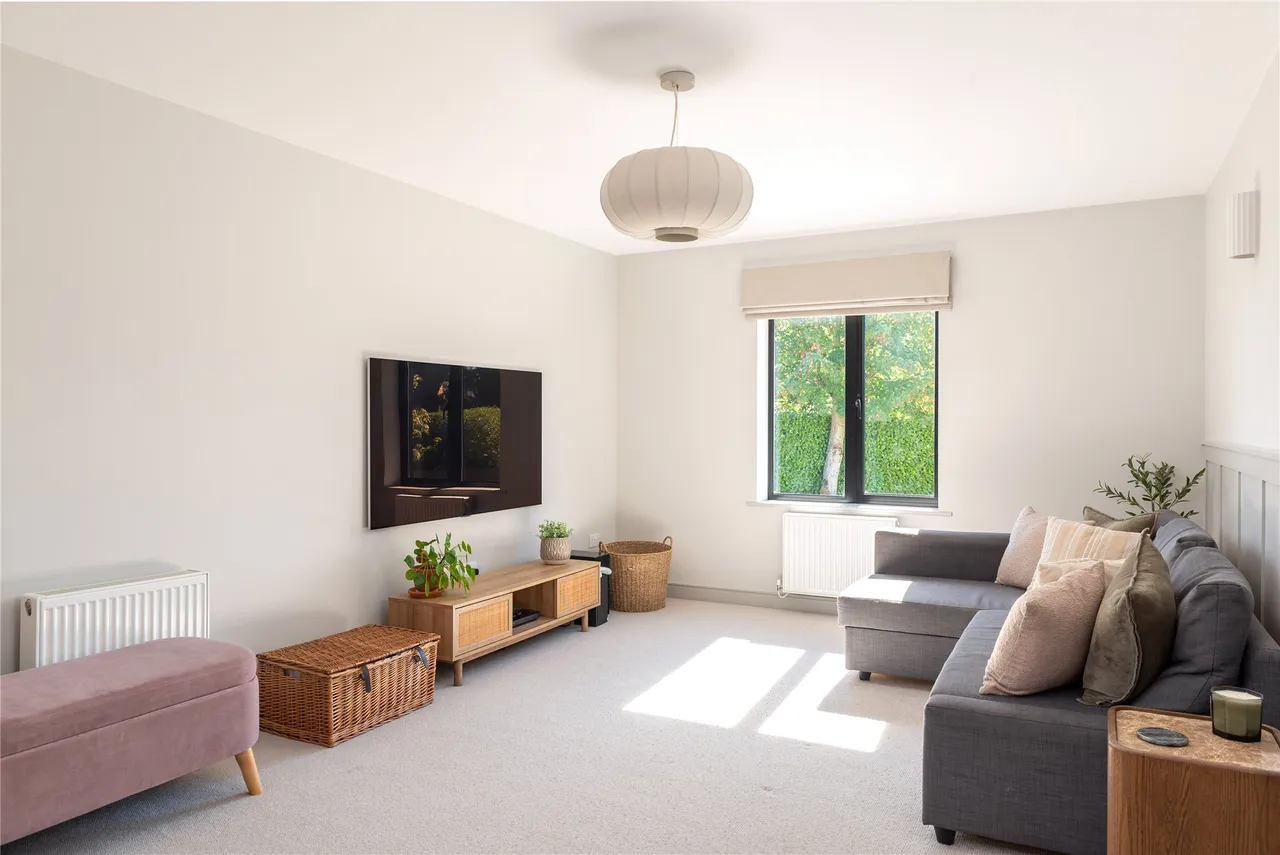 Leckhampstead Road, Akeley, MK18, photo 9