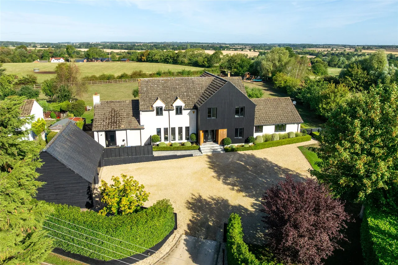 5 bed house for sale, Leckhampstead Road, Akeley, MK18