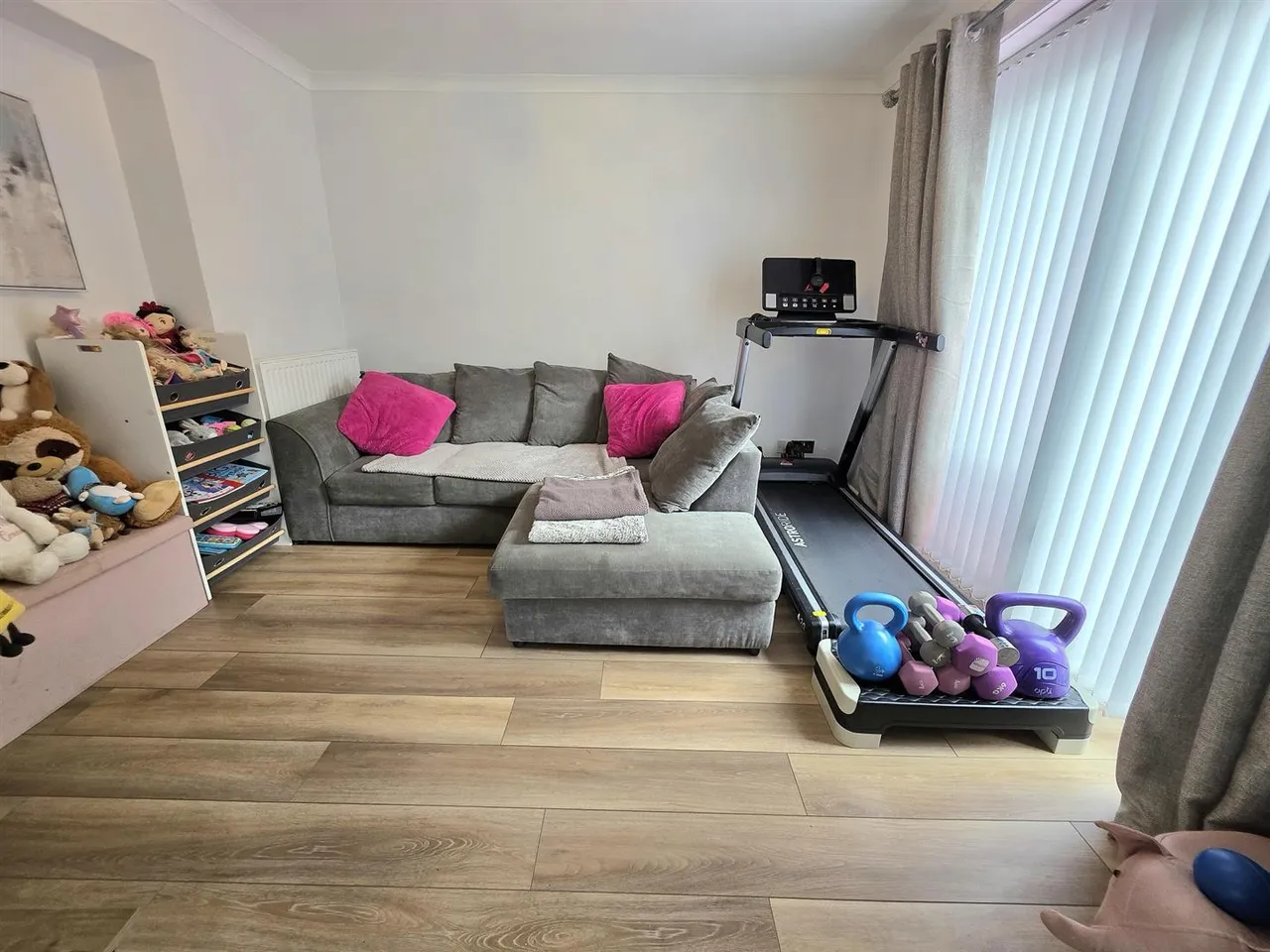 East Avenue, Heald Green, photo 8