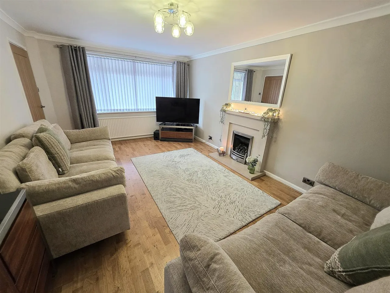 East Avenue, Heald Green, photo 9