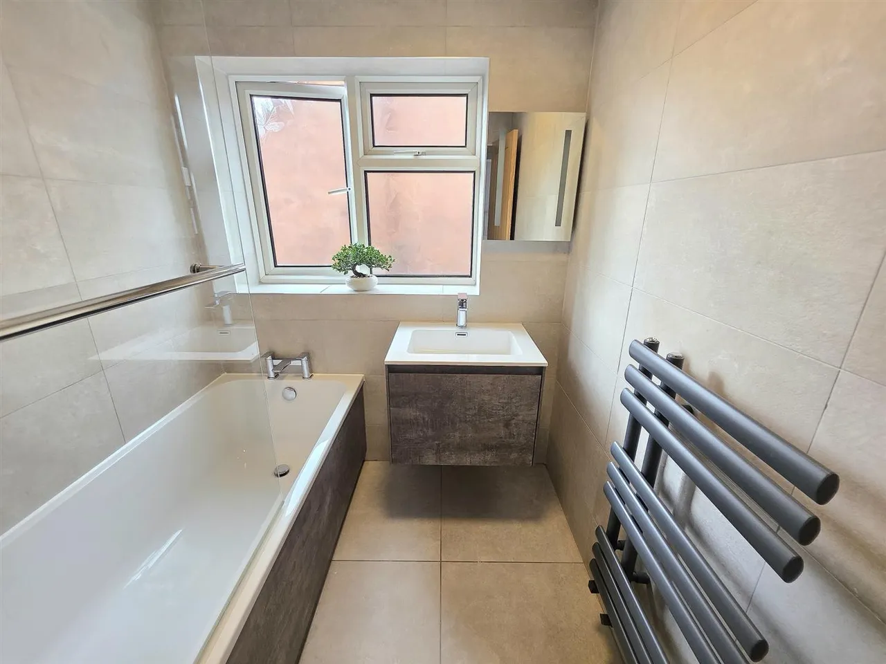 East Avenue, Heald Green, photo 15