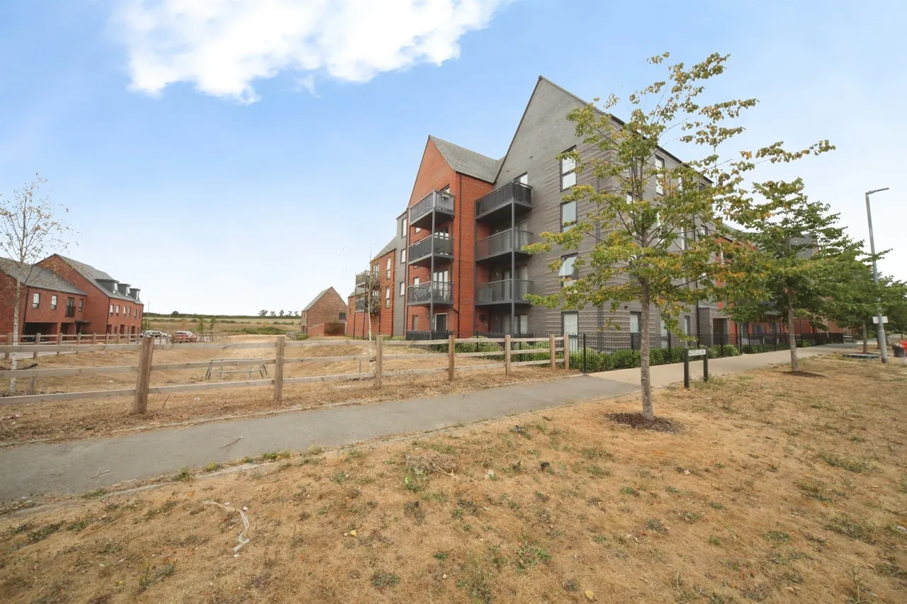 Holly Lane, Houghton Regis, LU5, photo 3