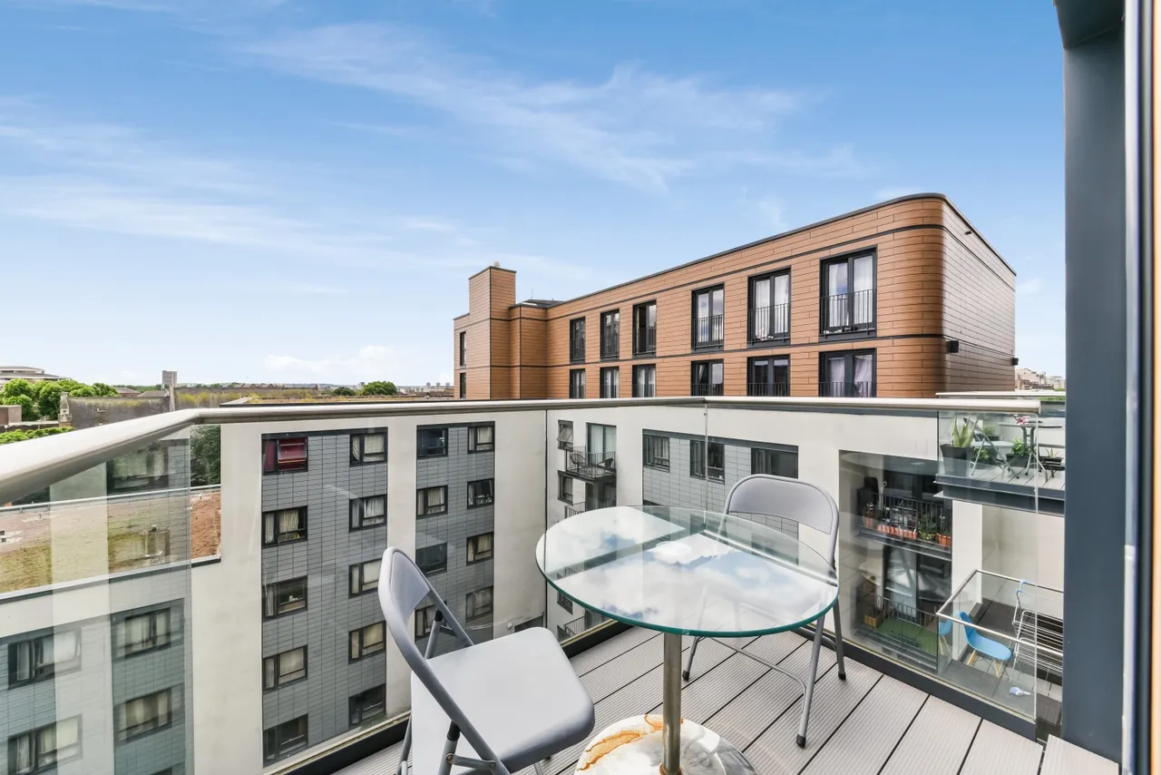 Cordage House, 15 Cobblestone Square, Wapping, London, E1W, photo 8