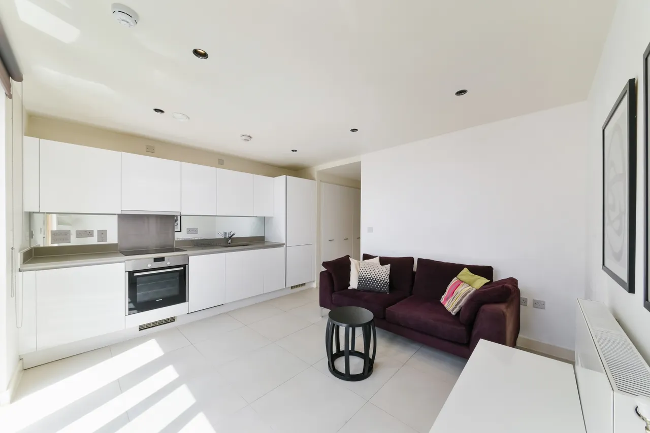 Cordage House, 15 Cobblestone Square, Wapping, London, E1W, photo 2
