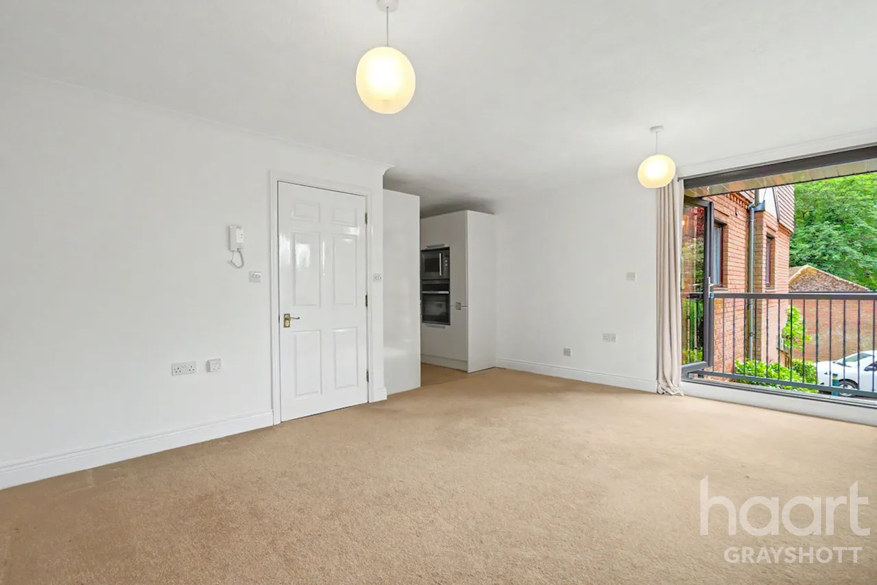 Crossways Road, Hindhead, GU26, photo 2