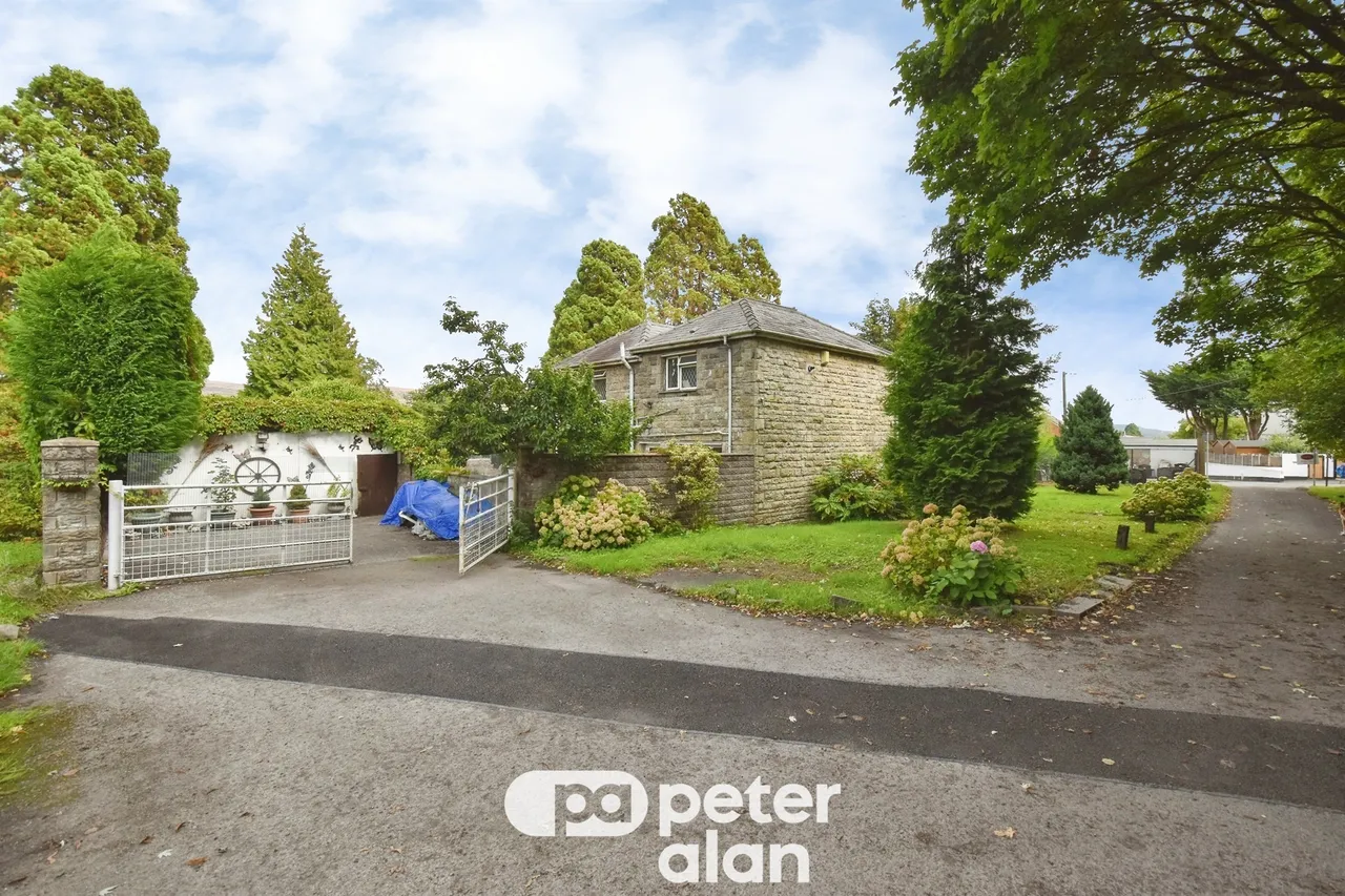 Cemetery Road, Aberdare, CF44, photo 23