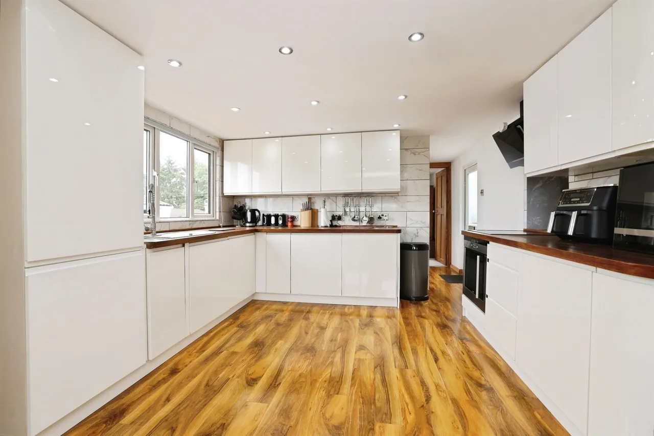 Wiremead Lane, East Cholderton, Andover, photo 3