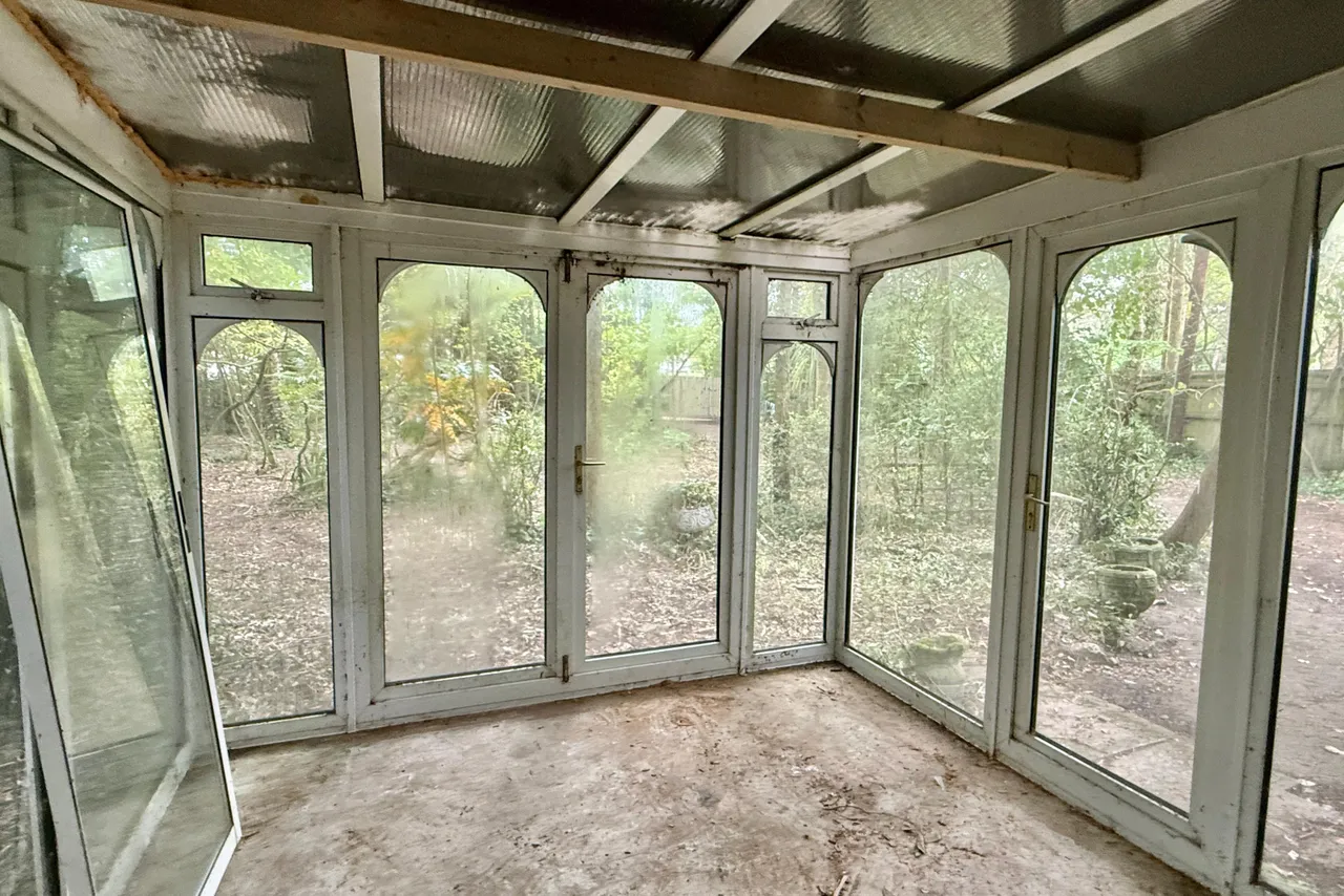 St Leonards Way, Ashley Heath, BH24, photo 7