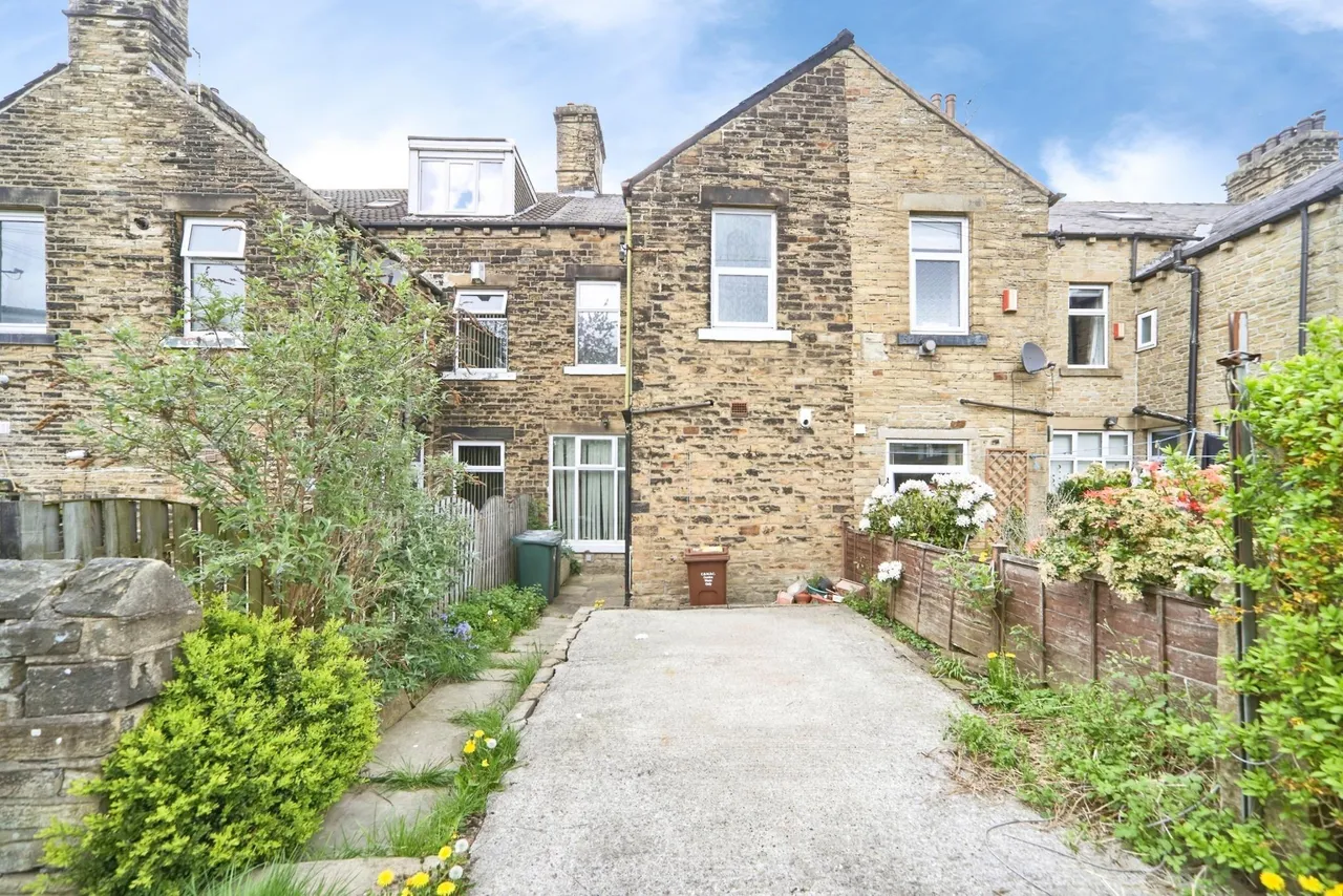 Norman Lane, Bradford, BD2, photo 5