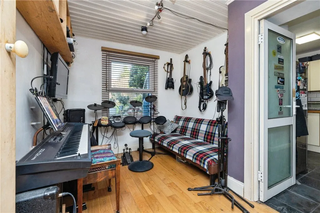 Croft Road, LONDON, London, SW16, photo 8