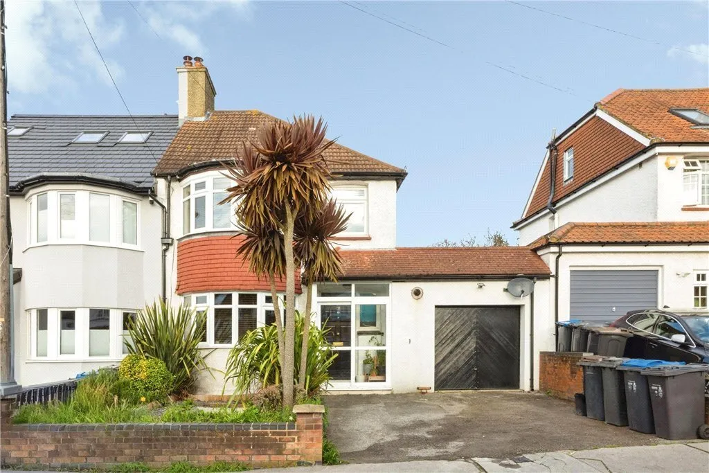 3 bed house for sale — Croft Road, LONDON, London, SW16