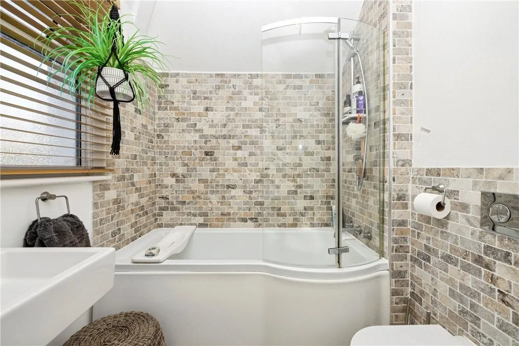Croft Road, LONDON, London, SW16, photo 18