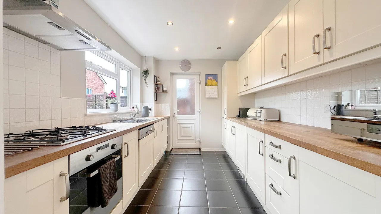 Charlecote Road, Stockport, photo 10