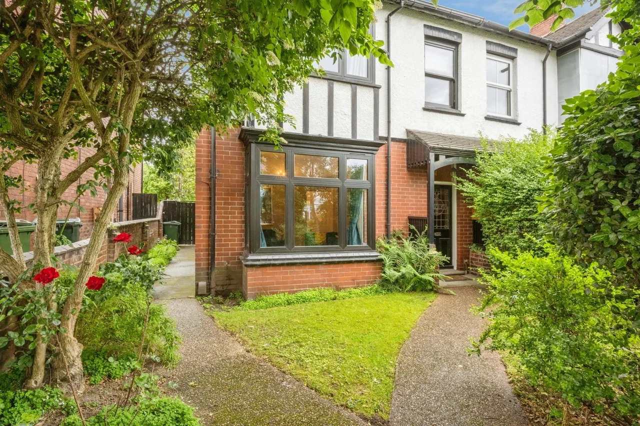 4 bed house for sale — Axholme Road, Doncaster
