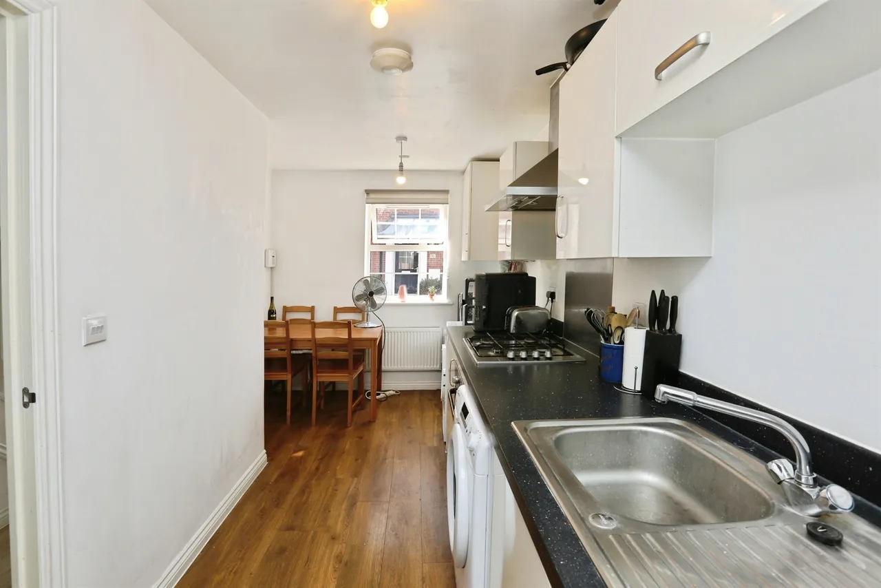 Ashton Gardens, Eastleigh, photo 12