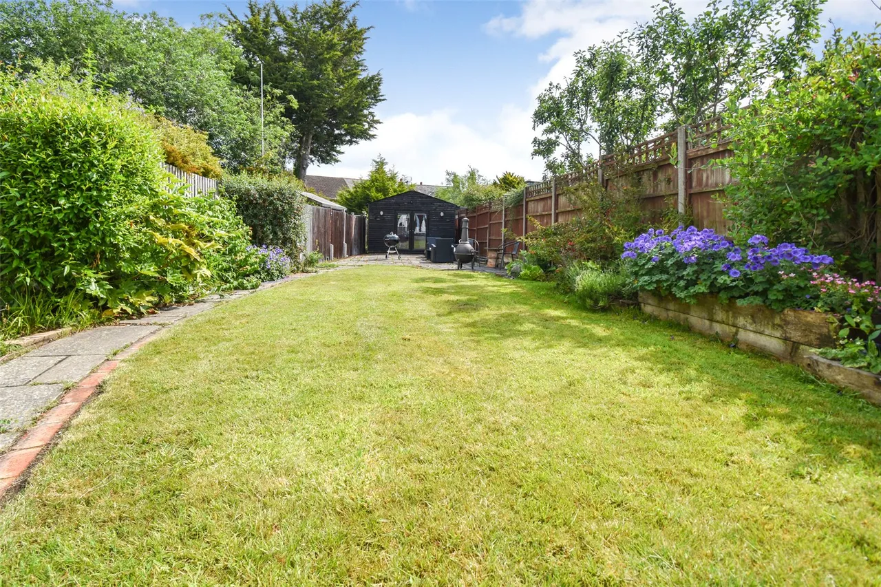 Elston Road, Aldershot, Hampshire, GU12 4HZ, photo 17
