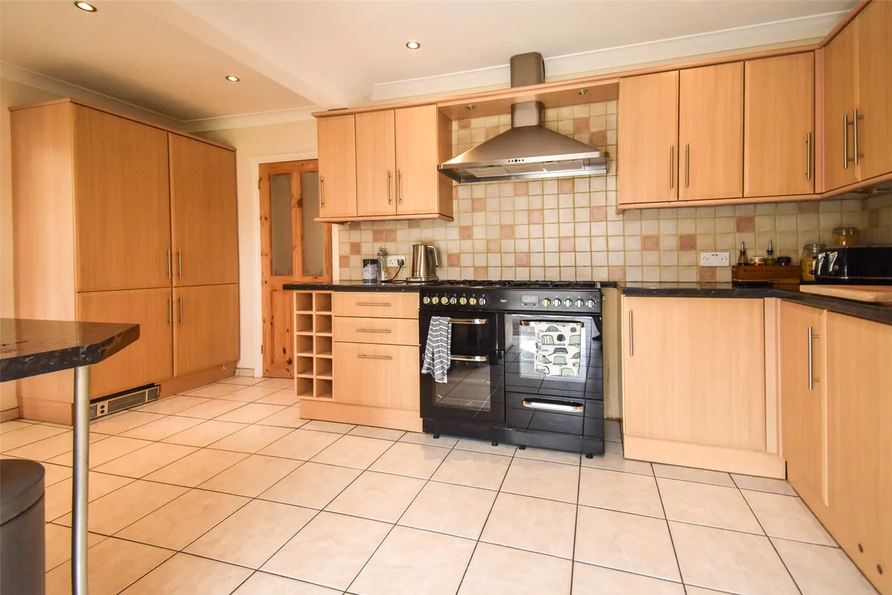 Elston Road, Aldershot, Hampshire, GU12 4HZ, photo 11