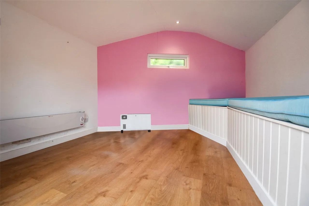 Elston Road, Aldershot, Hampshire, GU12 4HZ, photo 16