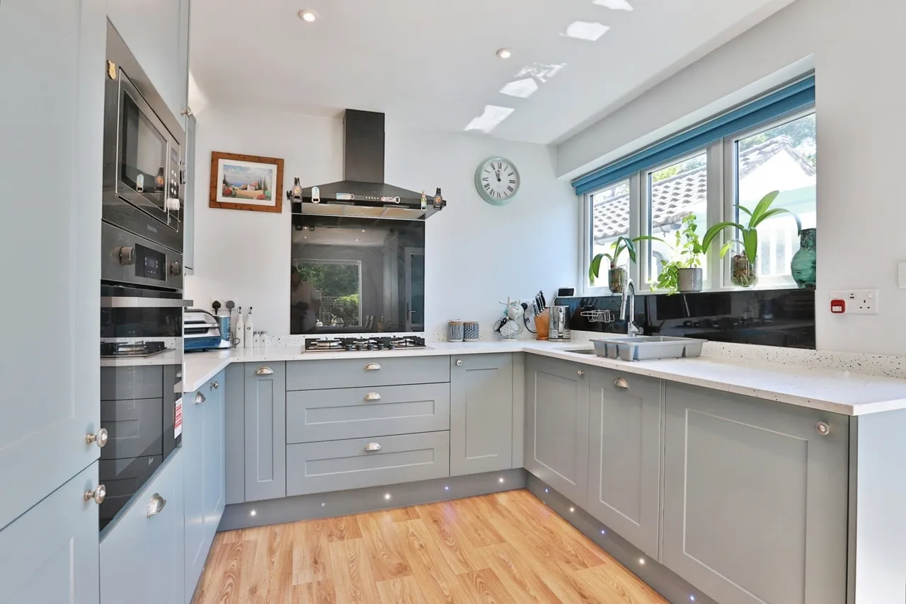 Braeside Road, St. Leonards, BH24, photo 2