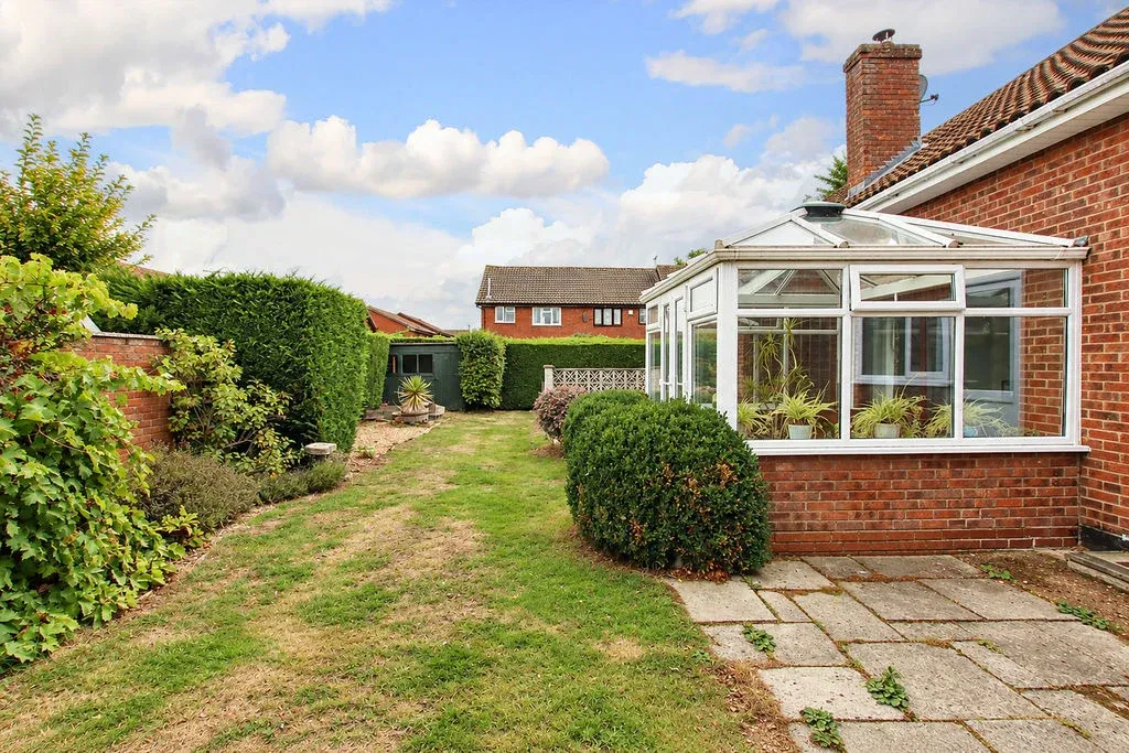 Ashley Close, Cheddington, LU7, photo 7