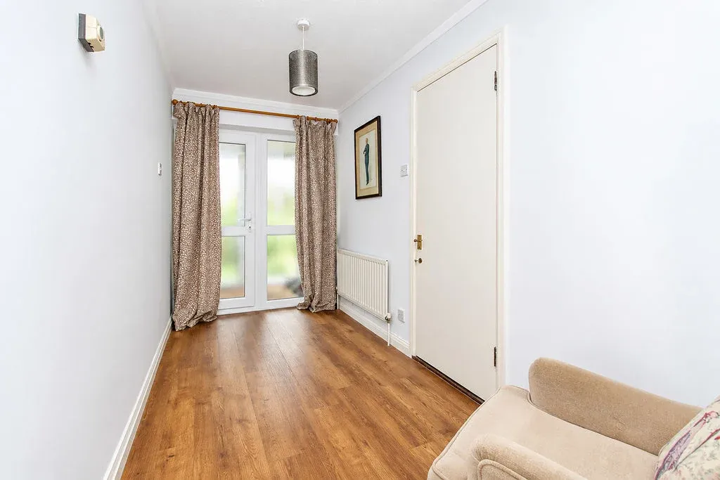 Ashley Close, Cheddington, LU7, photo 13