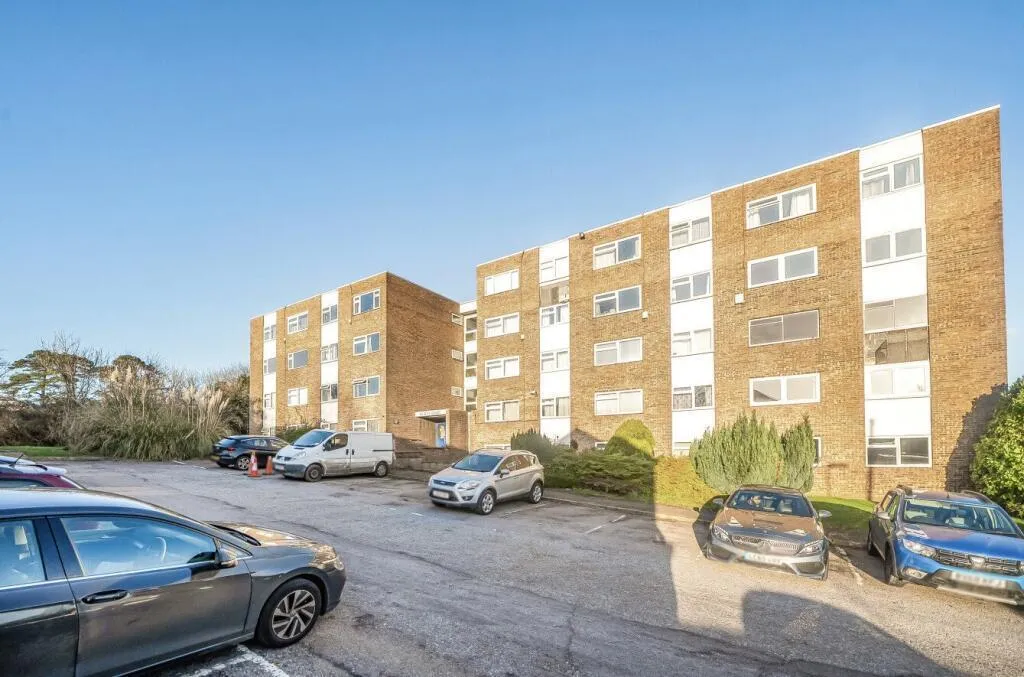 2 bed flat to rent, Anson Drive, SO19