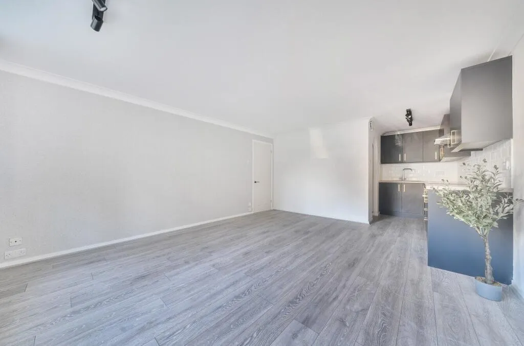 Anson Drive, SO19, photo 5